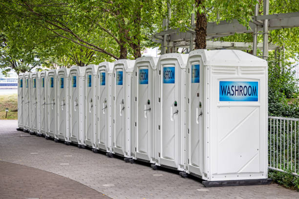 Best High-end porta potty rental  in Delano, CA